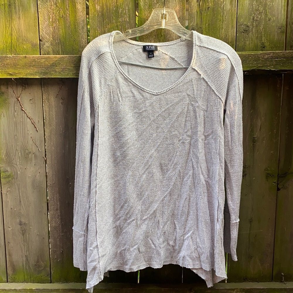 ANA gray top sz. S